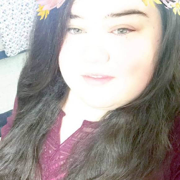 Meet your Posher, Lucinda - Picture 1 of 1